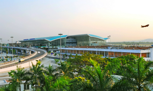 Đà Nẵng được nhiều hãng hàng không chọn để mở đường bay mới vào dịp hè này.