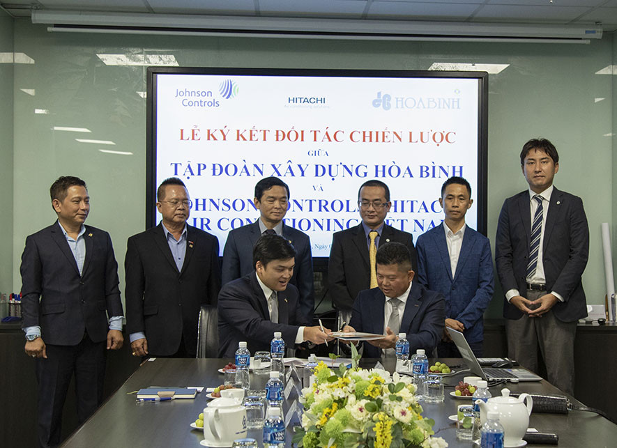 Hòa Bình ký kết hợp tác chiến lược với Công ty TNHH Johnson Controls - Hitachi Air Conditioning Việt Nam