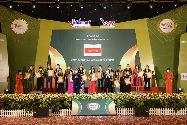 MediaMart vinh dự 04 năm liền giữ vững vị thế trong Top 10 Công ty Bán lẻ uy tín tại Việt Nam