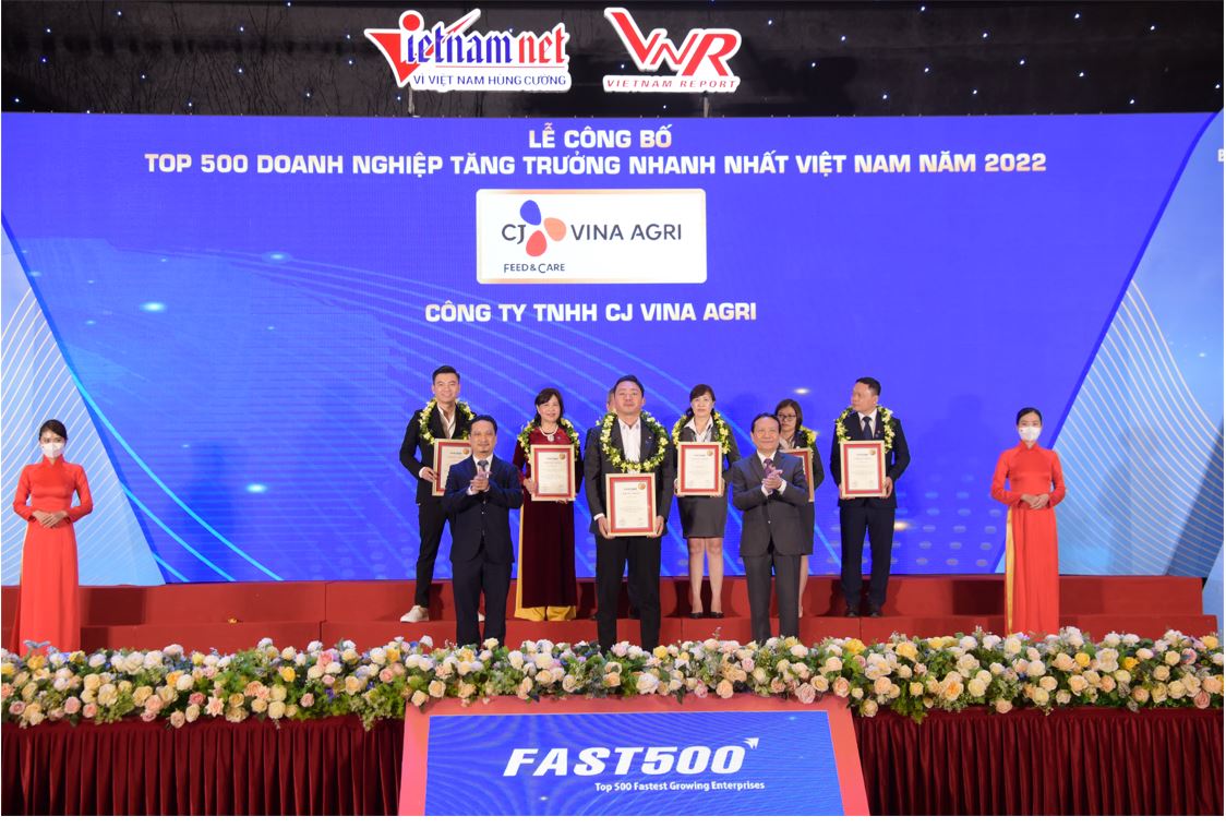 CJ Vina Agri vinh dự nhận giải thưởng FAST500 năm 2022