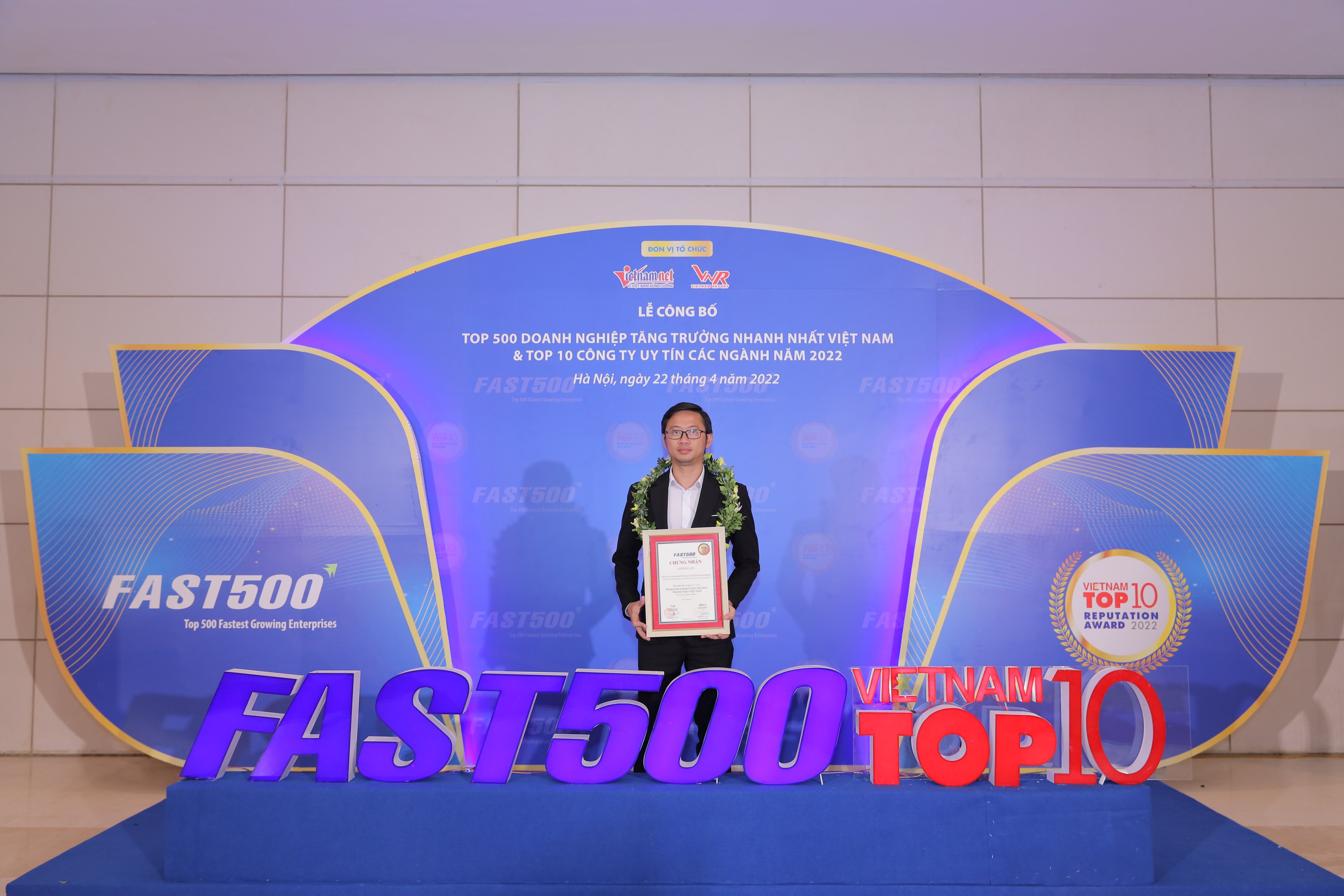 Handong E&C ghi danh vào Top 500 doanh nghiệp tăng trưởng nhanh nhất Việt Nam (FAST500) năm 2022