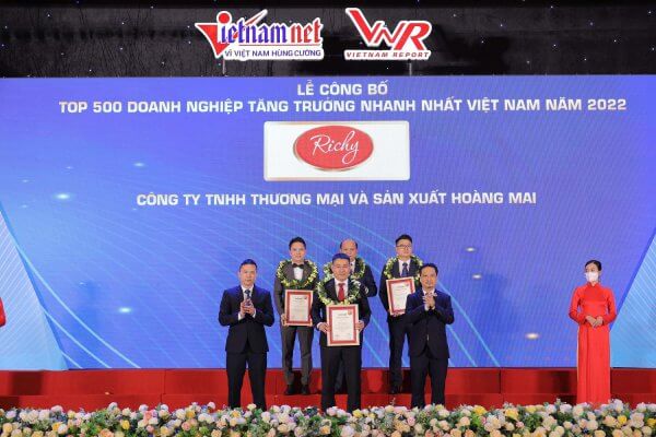 Lễ trao giải FAST500: Richy – Hoàng Mai lọt top 5 doanh nghiệp tăng trưởng nhanh nhất Việt Nam năm 2022