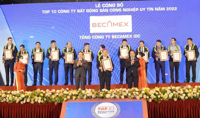 Becamex IDC liên tiếp 2 năm đạt danh hiệu Công ty BĐS công nghiệp uy tín nhất Việt Nam