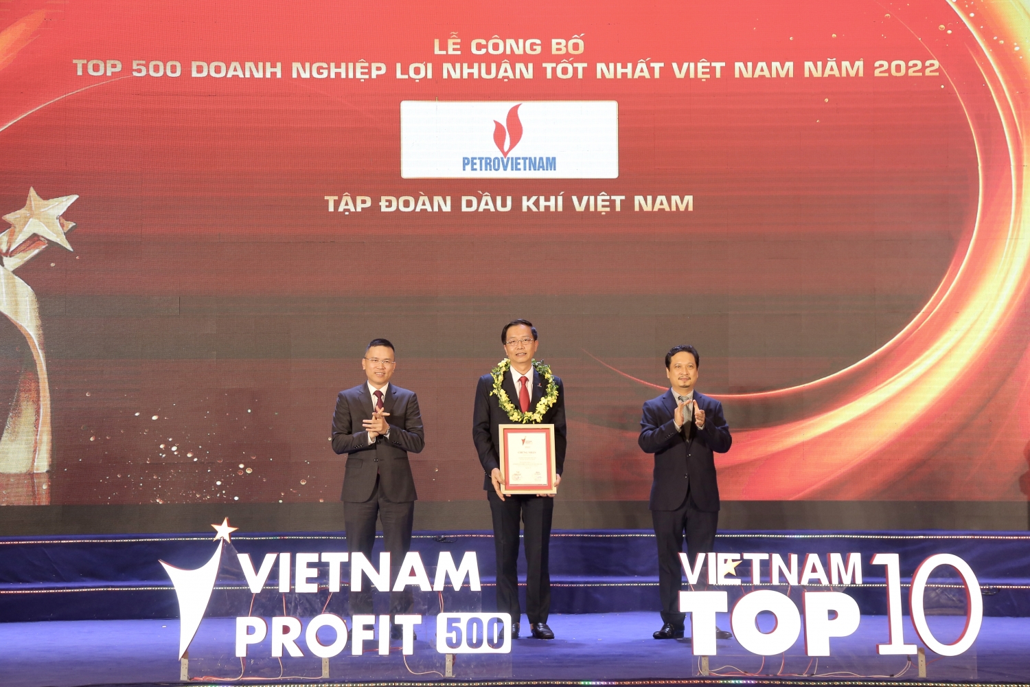 Petrovietnam tiếp tục khẳng định vị trí doanh nghiệp lợi nhuận tốt nhất Việt Nam năm 2