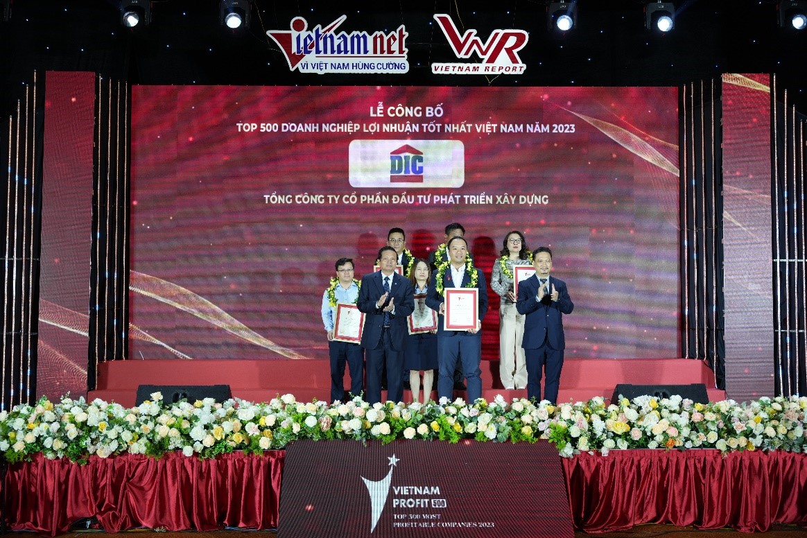 Tập đoàn DIC 6 năm liên tiếp đạt giải Top 500 Doanh nghiệp lợi nhuận tốt nhất Việt Nam
