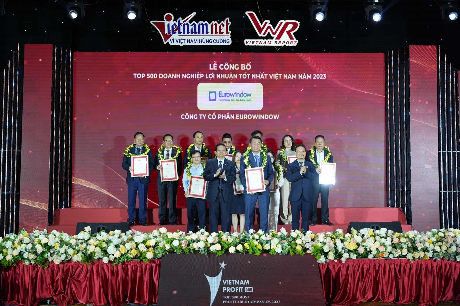 Eurowindow được vinh danh trong Top 500 Doanh nghiệp lợi nhuận tốt nhất Việt Nam năm 2023