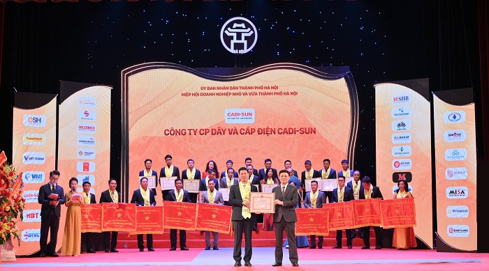 CADI-SUN và Tổng Giám đốc Phạm Lương Hòa nhận Bằng khen của UBND TP Hà Nội
