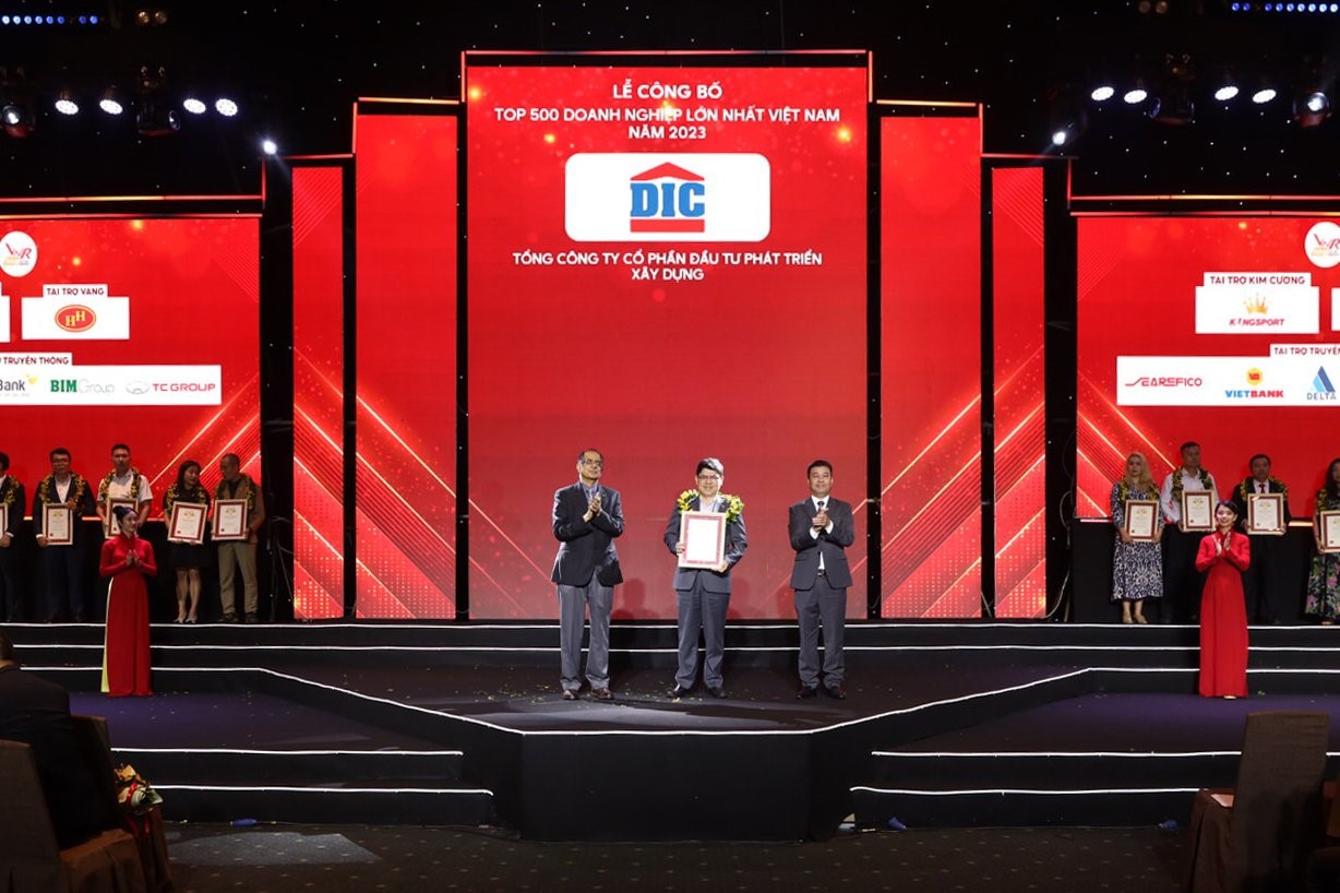 Tập đoàn DIC 6 năm liên tiếp đạt giải Top 500 Doanh nghiệp lớn nhất Việt Nam
