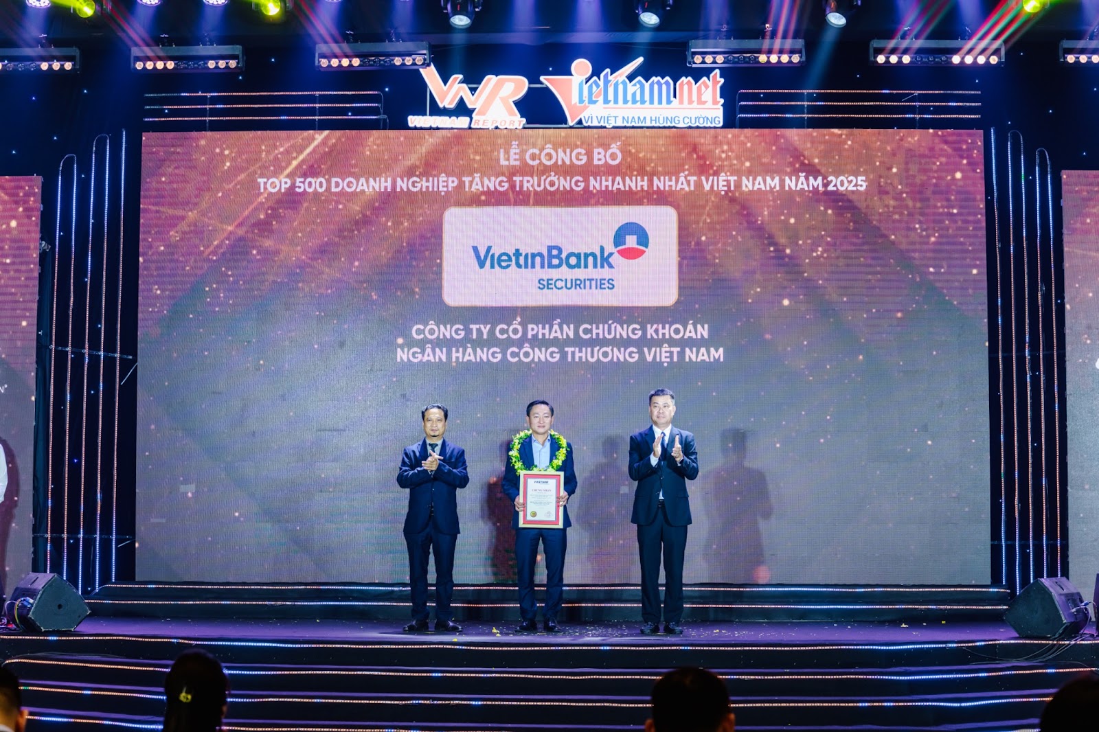 Chứng khoán Công thương thăng hạng trong Top 500 Doanh nghiệp tăng trưởng nhanh nhất Việt Nam