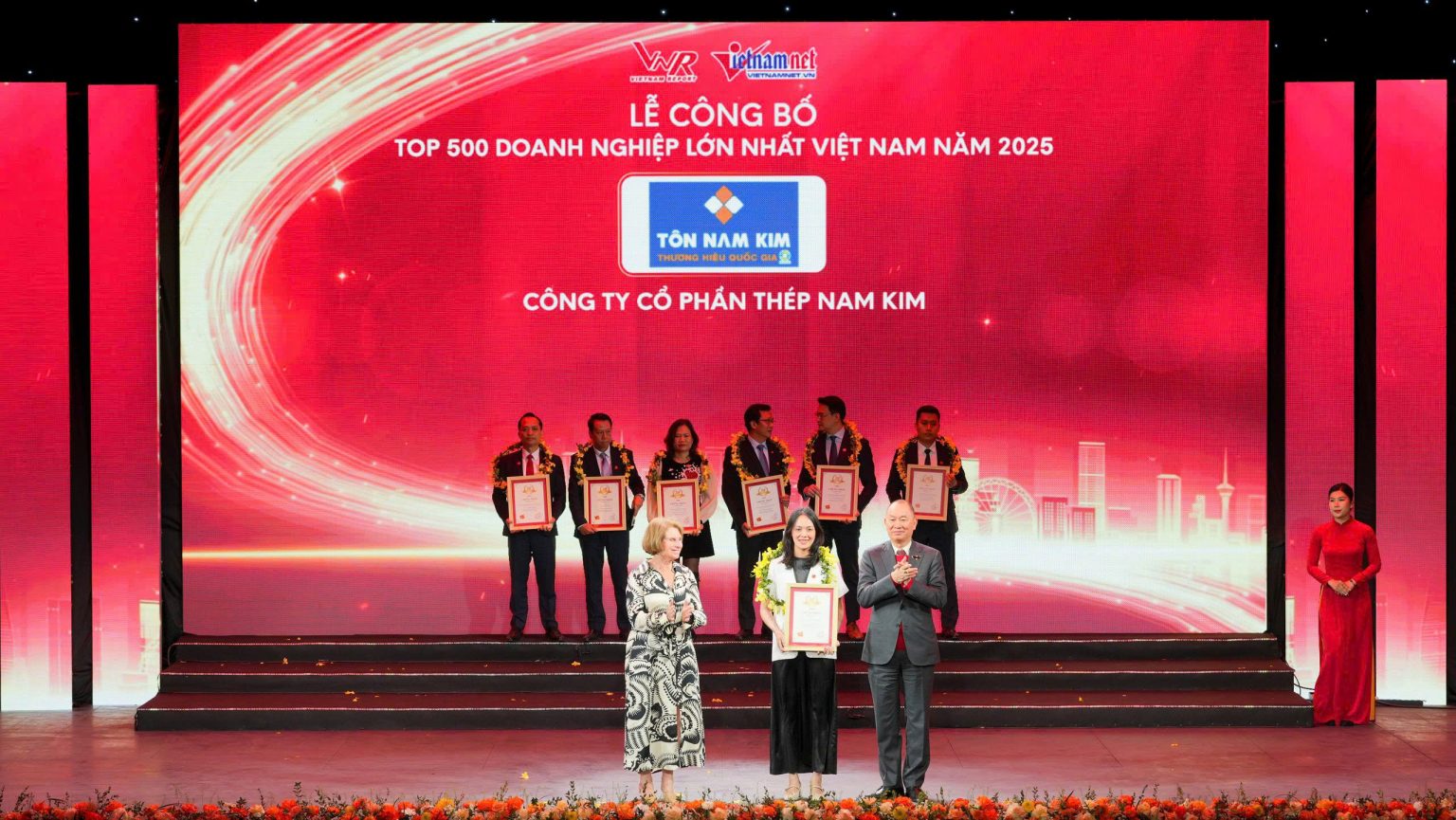 Tôn Nam Kim lần thứ 18 góp mặt trong Top 500 doanh nghiệp lớn nhất Việt Nam