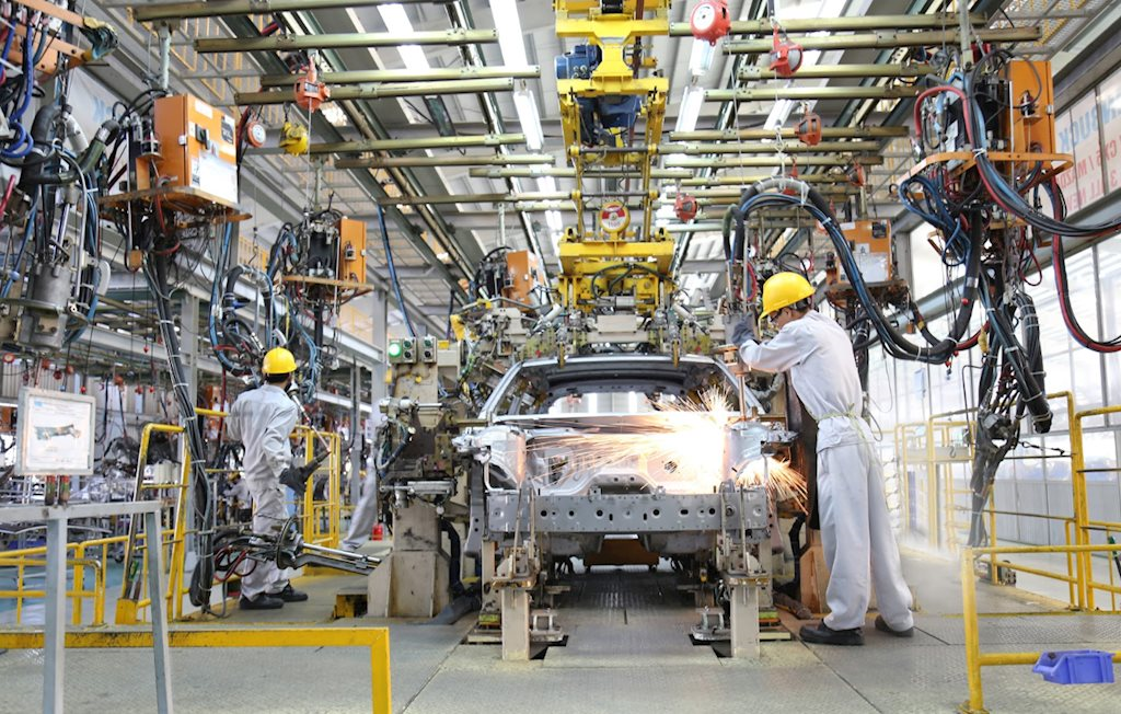 Sản xuất công nghiệp khởi sắc đầu năm, chế biến chế tạo tiếp tục là trụ cột tăng trưởng