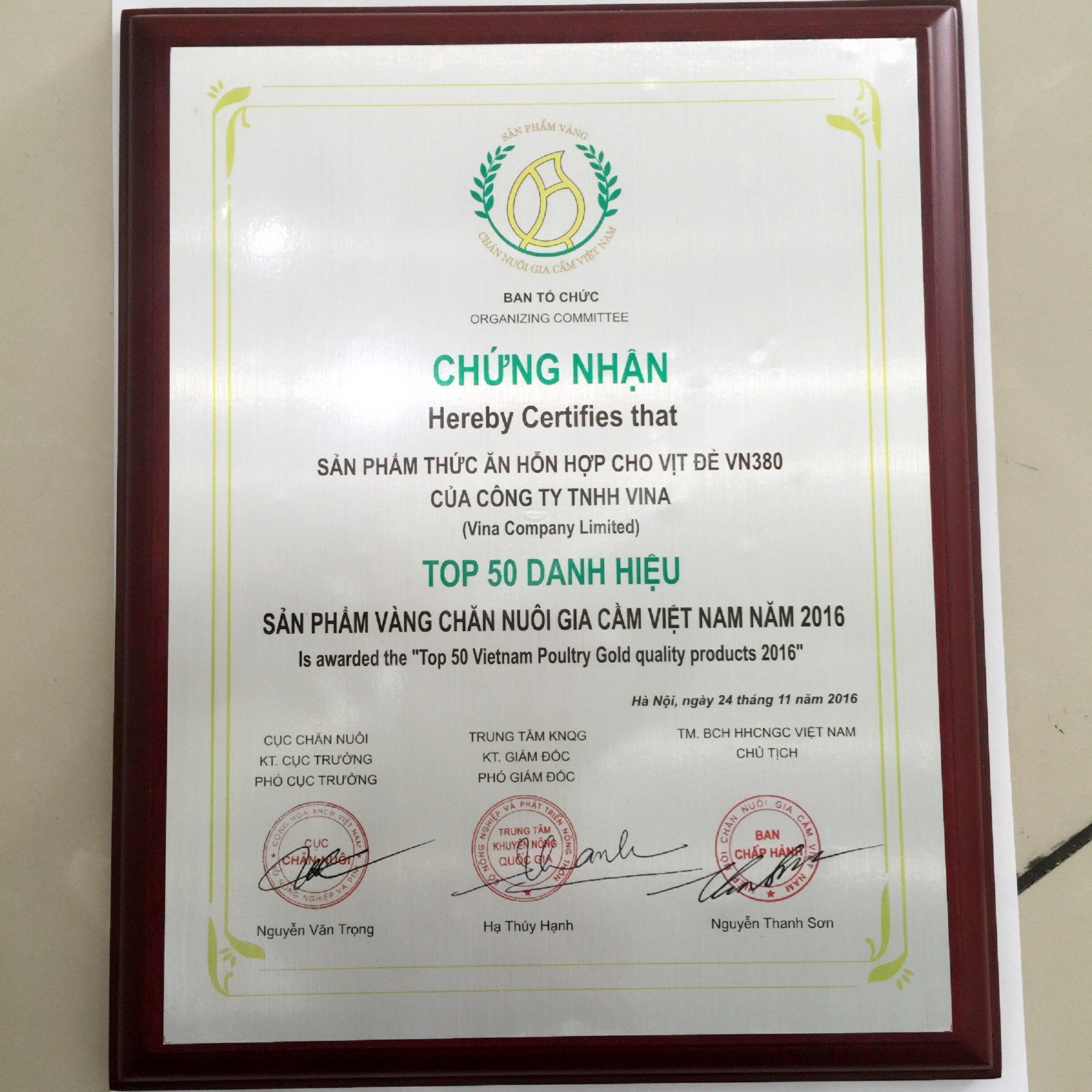 Công ty TNHH ViNa  đạt danh hiệu "Sản phẩm vàng chăn nuôi gia cầm Việt Nam 2016"