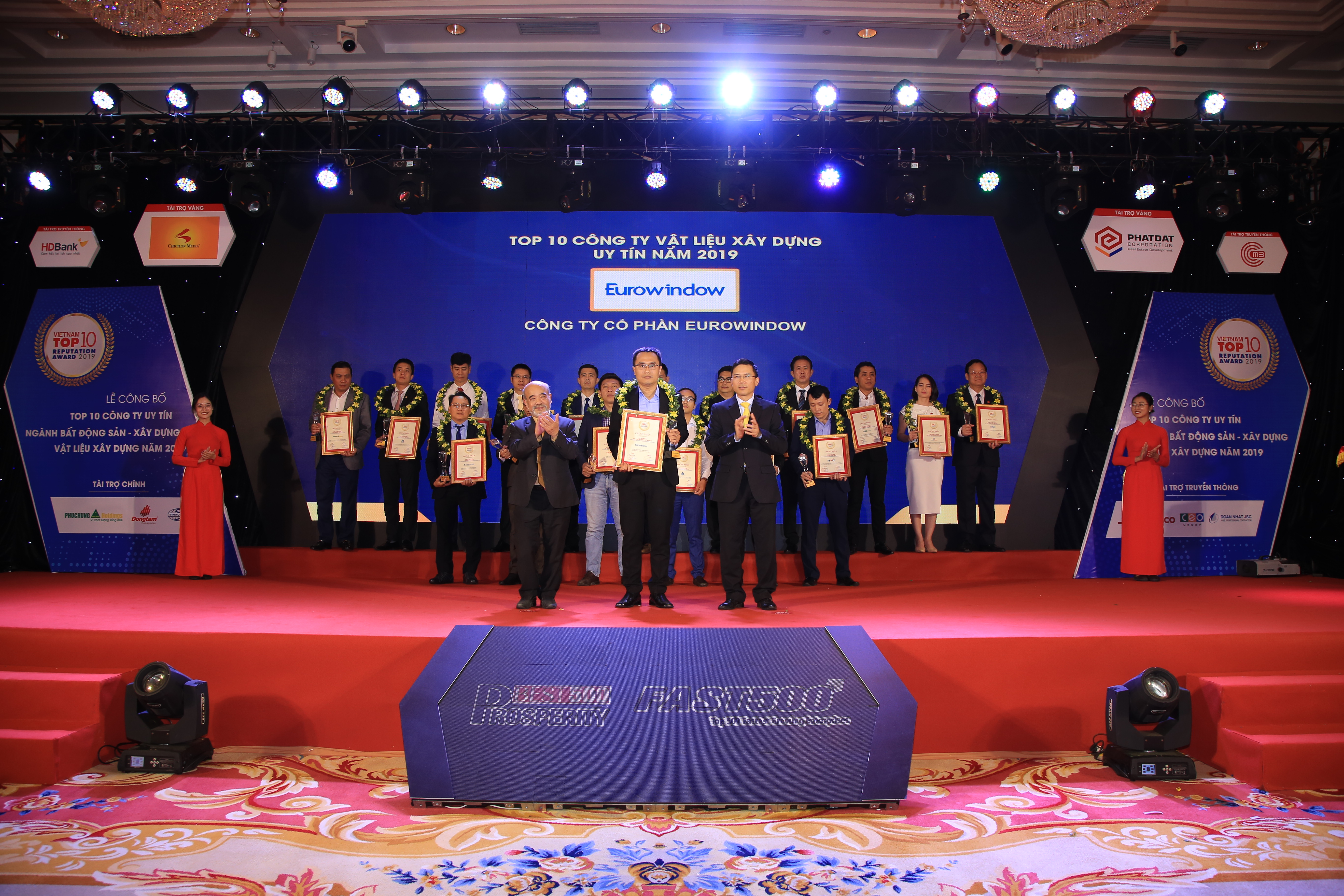 Eurowindow đạt Top 10 Công ty vật liệu xây dựng Việt Nam uy tín 2019