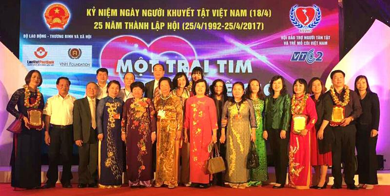TKV hỗ trợ Quỹ bảo trợ người tàn tật và trẻ mồ côi Việt Nam 50 triệu đồng