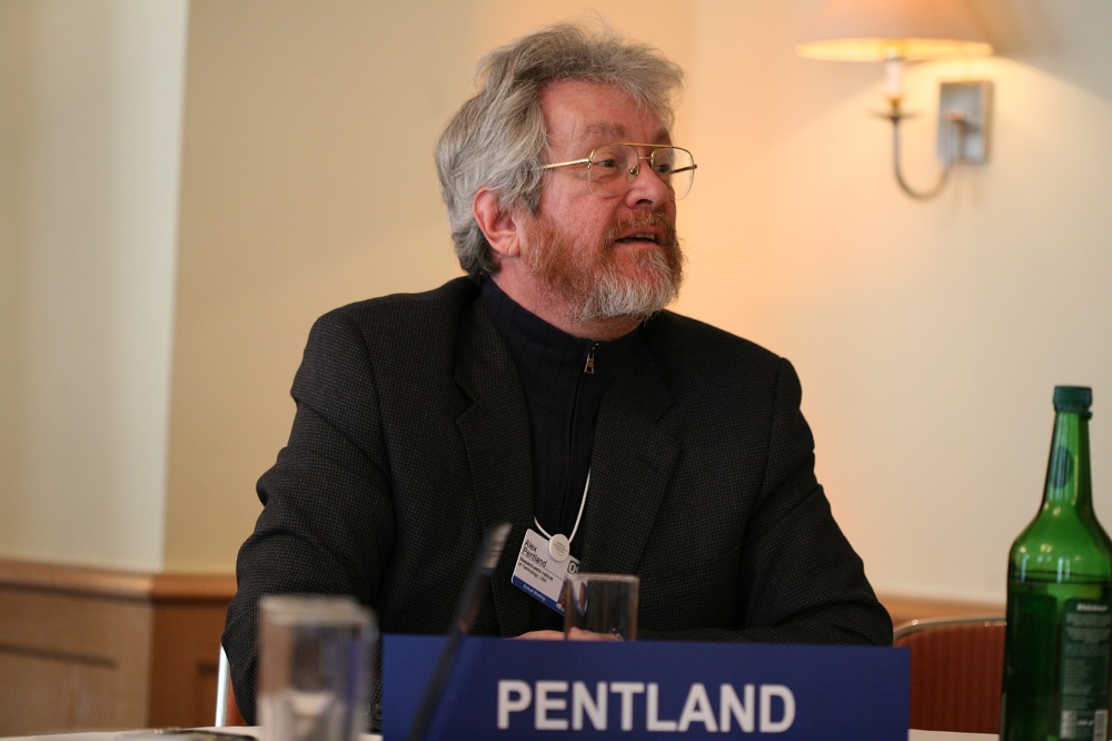 Giáo sư Alex 'Sandy' Pentland